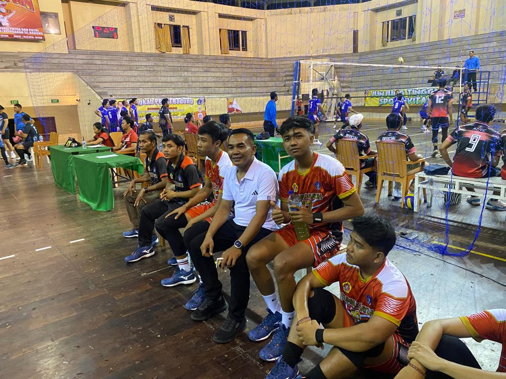 Porvot Bertanding Pada Kejuaraan Mangupura Cup